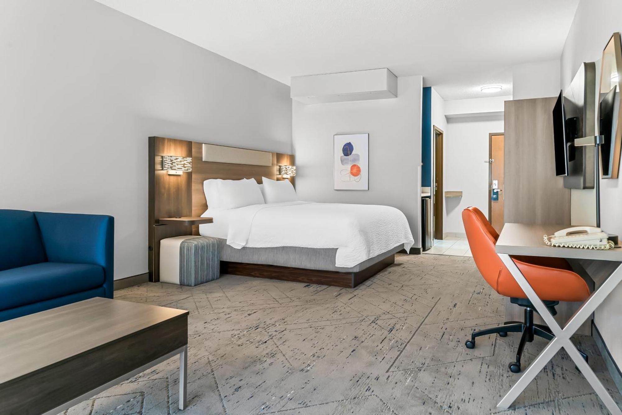 Holiday Inn Express & Suites - Detroit North - Roseville By Ihg Zewnętrze zdjęcie
