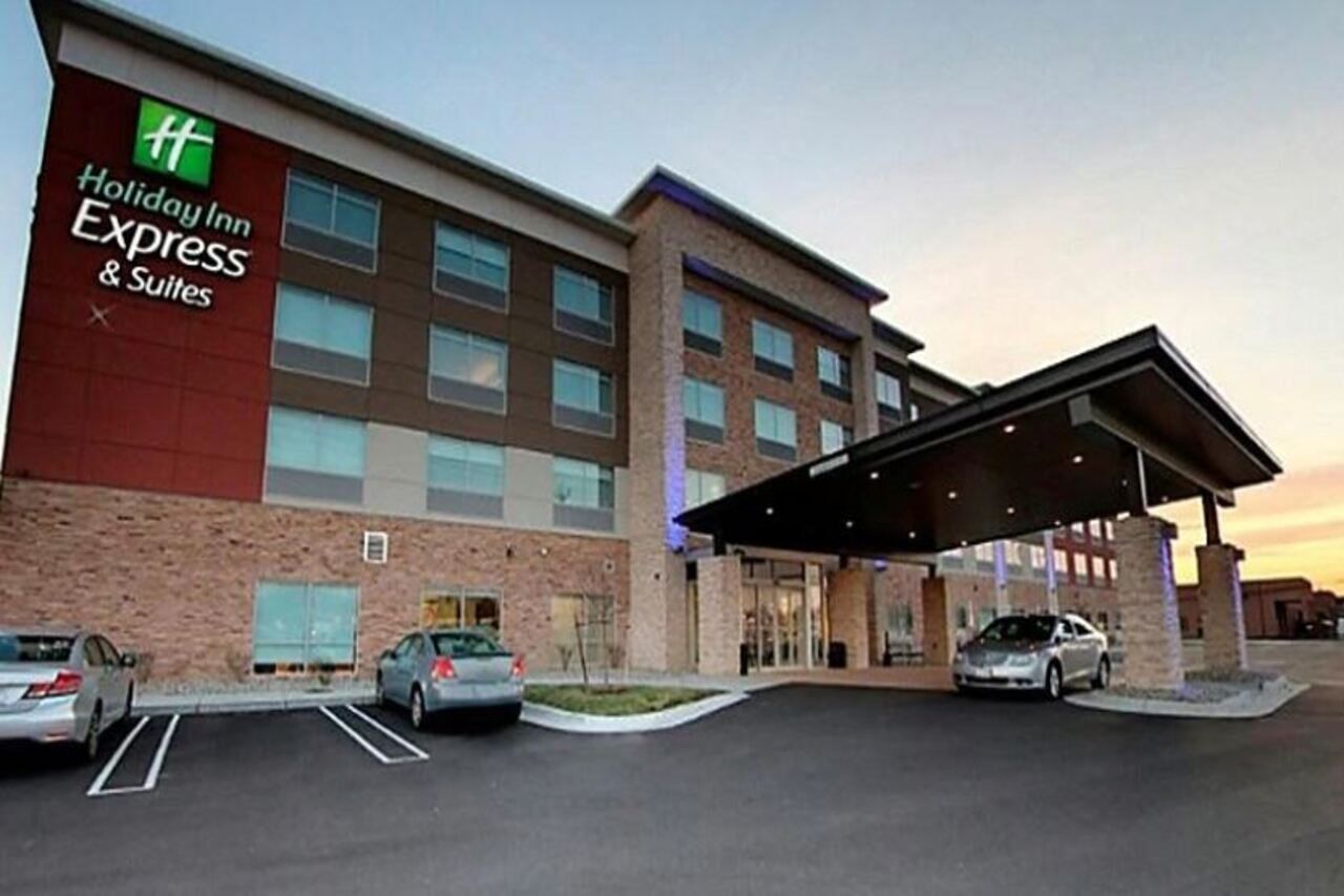 Holiday Inn Express & Suites - Detroit North - Roseville By Ihg Zewnętrze zdjęcie
